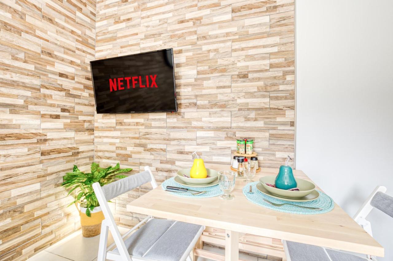 Fleur de lys 5 min Château et Gare Wifi, Netflix Apartamento Versalhes Exterior foto