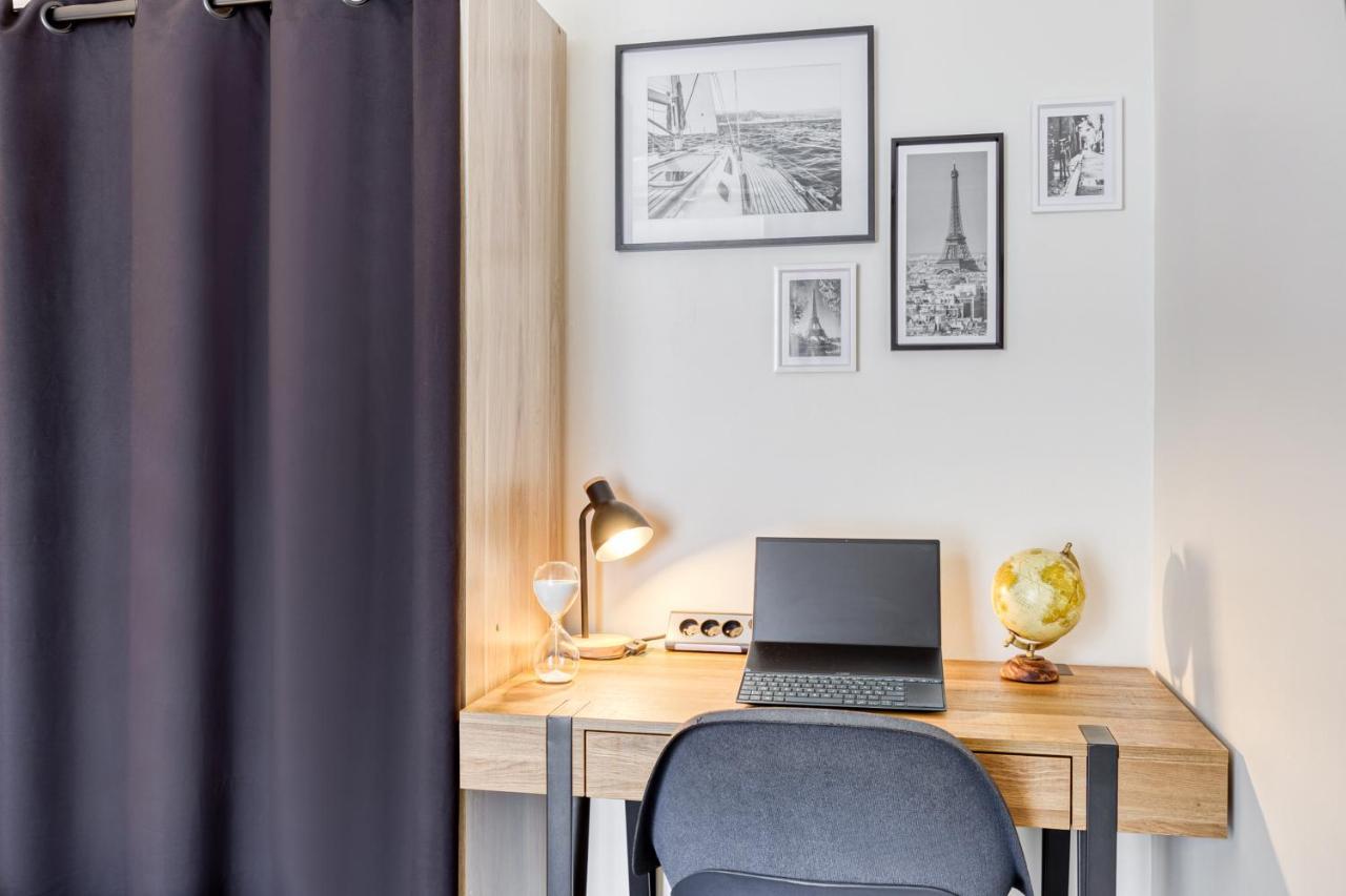 Fleur de lys 5 min Château et Gare Wifi, Netflix Apartamento Versalhes Exterior foto