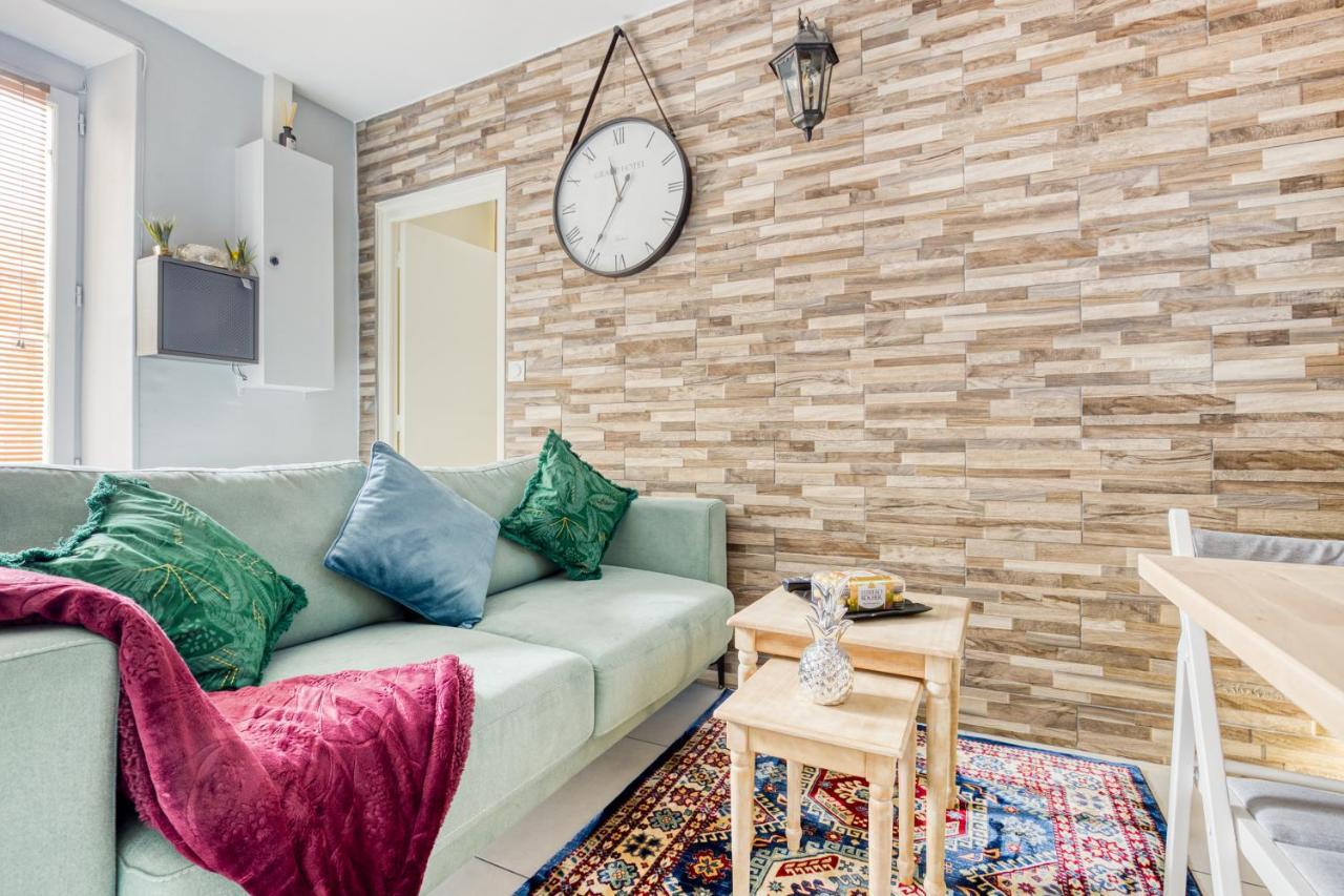 Fleur de lys 5 min Château et Gare Wifi, Netflix Apartamento Versalhes Exterior foto